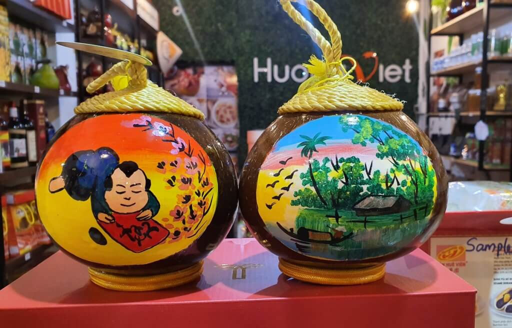 Rượu dừa Bến Tre tranh tết 650ml